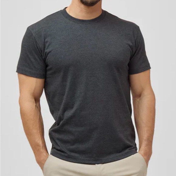 Fresh Clean Threads T-Shirts Set - Picture 4 of 4